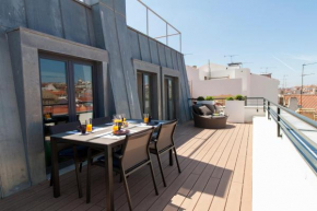  ALTIDO Lux and Spacious 1BR home with huge terrace, 5mins to Academy of Sciences  Лиссабон
